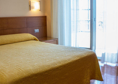 Hotel Mabu Ourense Exterior foto